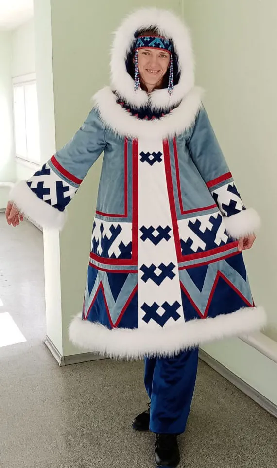 Хантыйский женский костюм