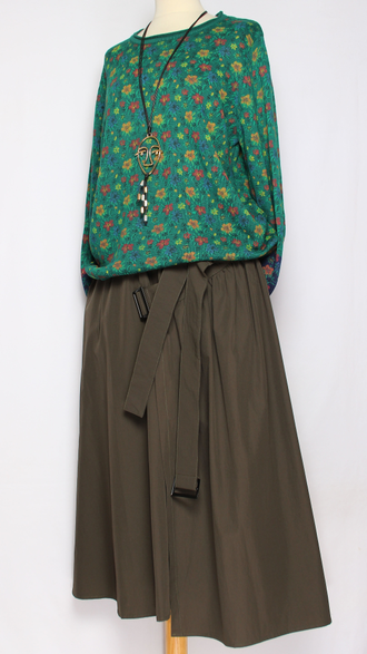 Джемпер ХЛОПОК "КОНТРАСТНЫЙ РУКАВ" малахит до.р.54