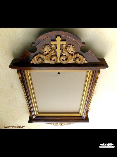 Киот настенный с резьбой по дереву