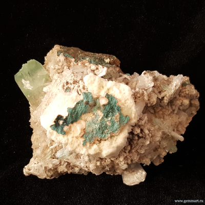 Апофиллит, кристаллы со следами растворения и стильбит на породе 75*60*40мм.