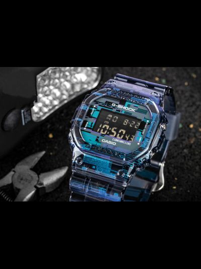 Часы Casio G-Shock DW-5600NN-1