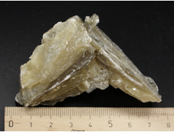 Мусковит, необработанный "дикий" образец, Бразилия (72*42*38 мм, 89 г) №36388