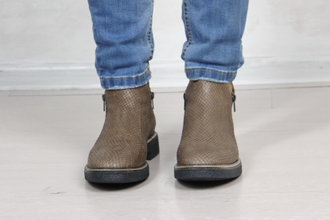 Ботинки имитация рептилии (размер 39)