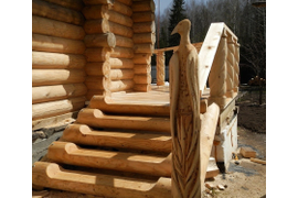 Лестница из бревна и в стиле loft