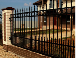 Забор для дома. Купить от производителя. Монтаж забора под ключ | ГОРЗАБОР
