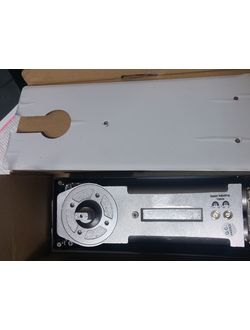 GTS840 Доводчик впольный, 850-1000 мм, фикс.90* (до 100 кг)