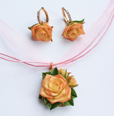 Комплект "Свет моей души". Серьги позолота 18 карат.