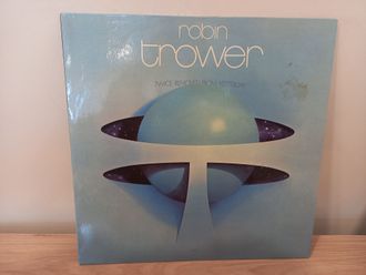 Robin Trower – Twice Removed From Yesterday VG+/VG