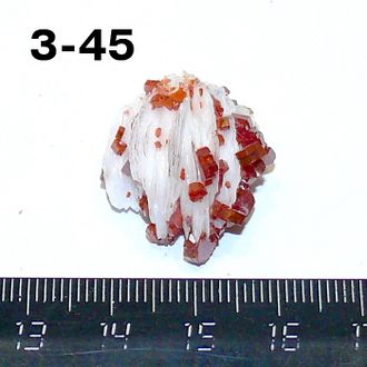 Ванадинит натуральный (щетка) №3-45: 25*21*15мм