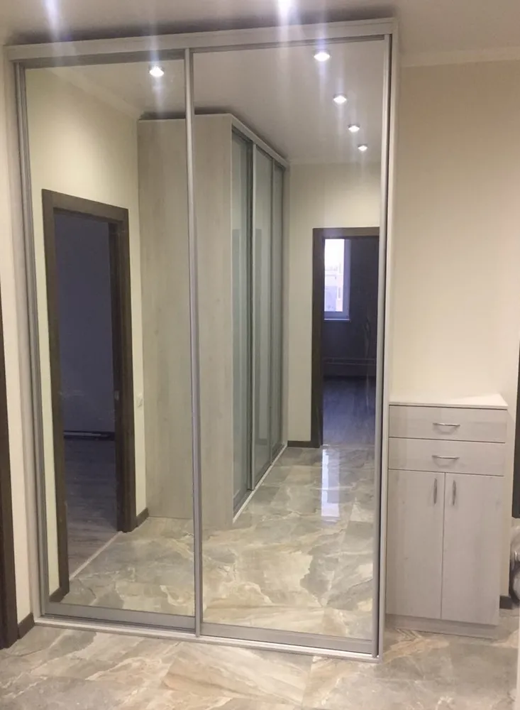 069 Шкаф-купе