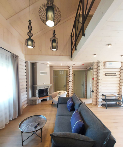 Bolero SR (угловая) с каменной балкой, универсальная