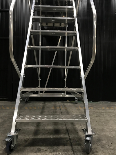 Площадка-трап авиационная алюминиевая ПТПА-2.1