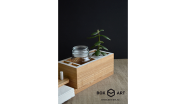 7092 Подставка для специй/соусов, цветка, зубочисток и салфеток.
Выполнен для ресторана по эскиза заказчика.
Материал: массив ясеня