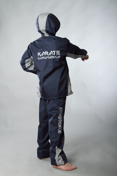APIKA Костюм спортивный с вышивкой символики карате