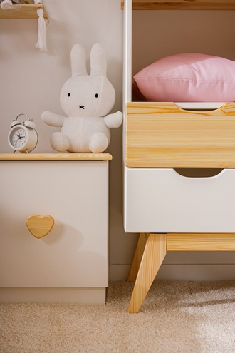 Комод ТК №22 на высоких ножках из массива сосны 122 х 45 х 98 см