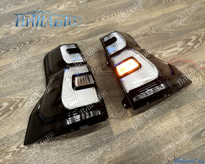 Стопы Toyota Land Cruiser Prado 150 2018+ черные светодиодные