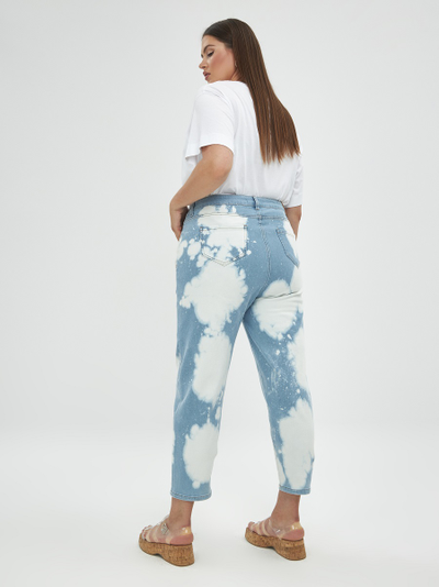 Женские джинсы с ярким эффектом варки