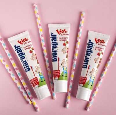 Детская зубная паста Kids от 0 до 6 лет Земляника 50 мл., BioRepair
