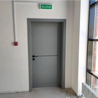 OPTIMA PORTE (ОПТИМА ПОРТЕ)/ TURIN (ТУРИН) 502 АПП SB, СЕРЫЙ/ ПОЛОТНО ГЛУХОЕ с ГОРИЗОНТАЛЬНЫМ ЧЕРНЫМ МОЛДИНГОМ