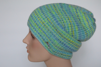 Зеленая разноцветная шапка вязаная Vizio Италия 6914 CL