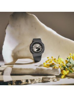 Часы Casio G-Shock GMA-P2126W-8A