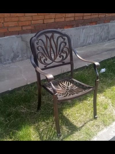 Кресло из литого алюминия Valencia