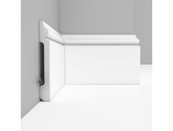 Плинтус напольный DECOMASTER D118ДМ (138*18*2000мм)