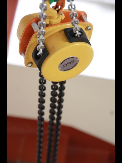 Таль ручная шестеренчатая Secura CB360 2т 12м