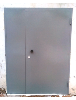 ДВЕРЬ МЕТАЛЛИЧЕСКАЯ  С ГЛУХОЙ ВСТАВКОЙ СБОКУ арт. ДСУ-02