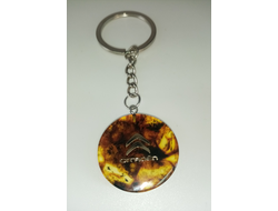 Брелок из натурального янтаря "ciтroen"