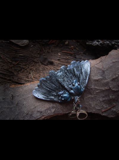 Серьги-крылышки с лягушками "Порхающие в туманном лесу"