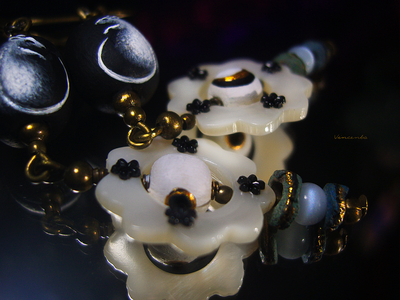 Волшебные серьги с перламутром "Сказка о Снежных Крыльфах", новогодний подарок