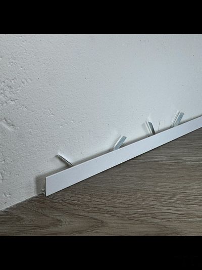 Щелевой плинтус PRO DESIGN MINI 7067 RAL 9003 белый