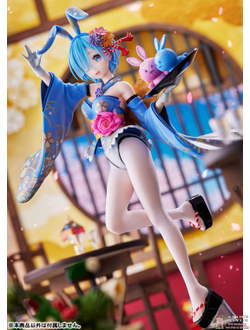 Фигурка 1/7 Рем (Rem Wa Bunny)