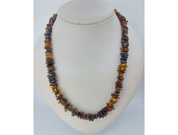 Бусы простые из темно-зеленого янтаря