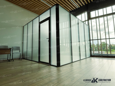 Офисные стационарные перегородки из профиля SP32 (модификация 2)