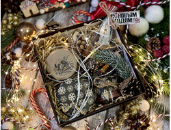 Новогодний набор - Ароматный чай, Бельгийский шоколад, Сладости в ассортименте