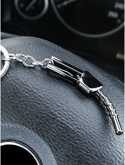 Брелок «Пистолет бензобака» металл, ХРОМ/ТЁМНЫЙ