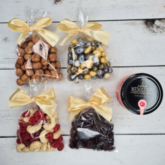 Набор "Любви и тепла" в желтом пакете