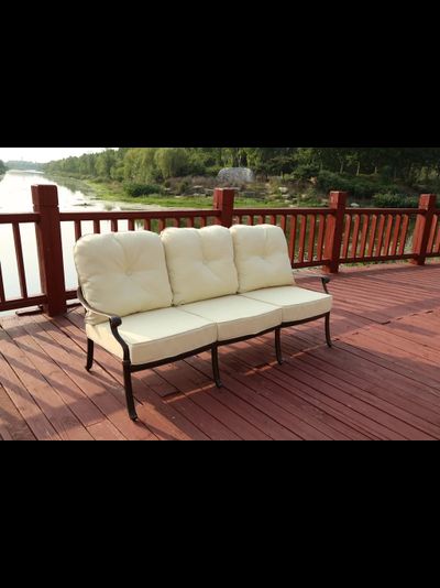 Диван трёхместный Madrid из литого алюминия