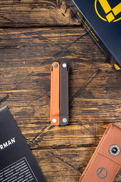 Leatherman Bond с чехлом на кнопке Burnt Sienna