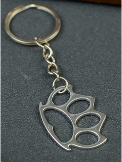 Брелок металл "Кастет", серебро: 4 х 3 х 0,2 см.