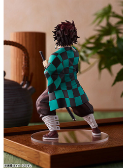 Фигурка Тандзиро Камадо (Kamado Tanjirou Pop Up Parade)