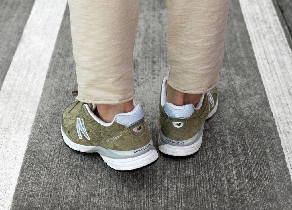 New balance 990 cg4 on sale