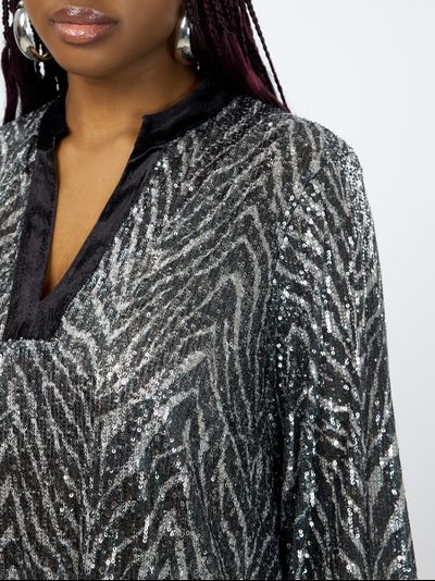 Нарядное платье из пайеток