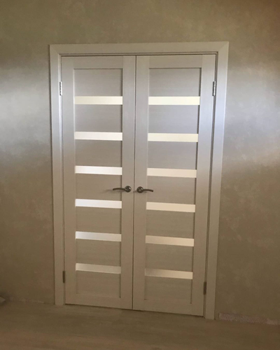 OPTIMA PORTE/ TURIN 507. ЯСЕНЬ ПЕРЛАМУТРОВЫЙ/ СТЕКЛО САТИН СВЕТЛОЕ