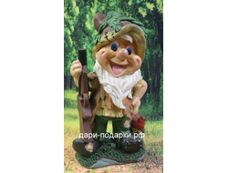 Гном охотник с ружьем  42*23см    1,6 кг   полистоун пр-во Россия 2968/091049-1*
