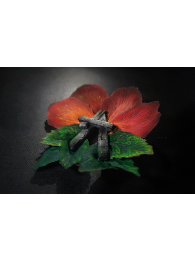 Брошь с лепестками роз "Возвращая Воспоминания", украшение в стиле готики