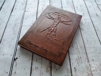 блокнот с тиснением, подарок руководителю, ежедневник да винчи, кожаный блокнот, кожаный ежедневник