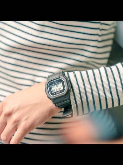 Часы Casio G-Shock GMD-S5610IT-1